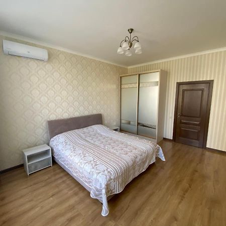 Квартира На Французькому Бульварі Біля Моря Та Інституту Філатова Одеса Extérieur photo