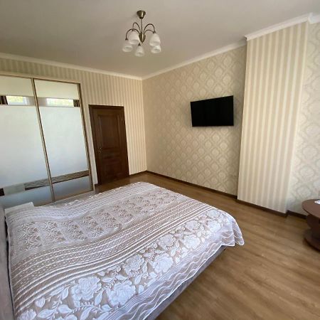 Квартира На Французькому Бульварі Біля Моря Та Інституту Філатова Одеса Extérieur photo